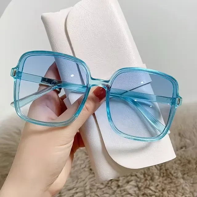 Retro Glam Oversized Sunglasses